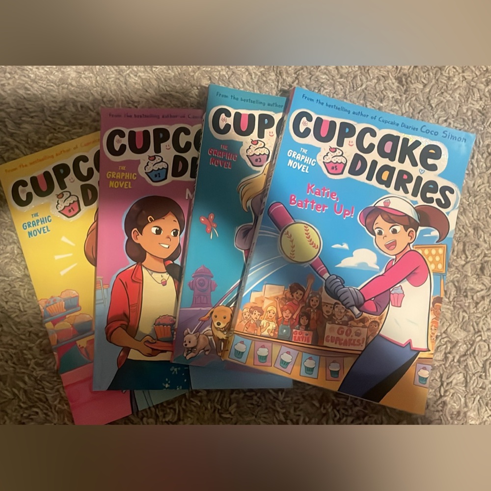 Cupcake Diaries Graphic Novel